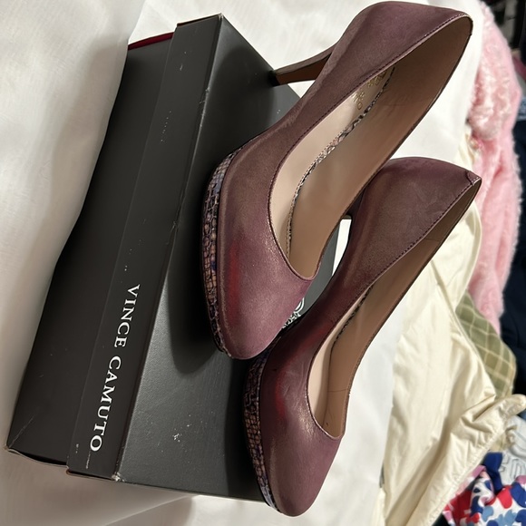 Brand New - in the box. Vince Camuto. Color - sugar plum (prune) powdered glitz - Picture 5 of 6